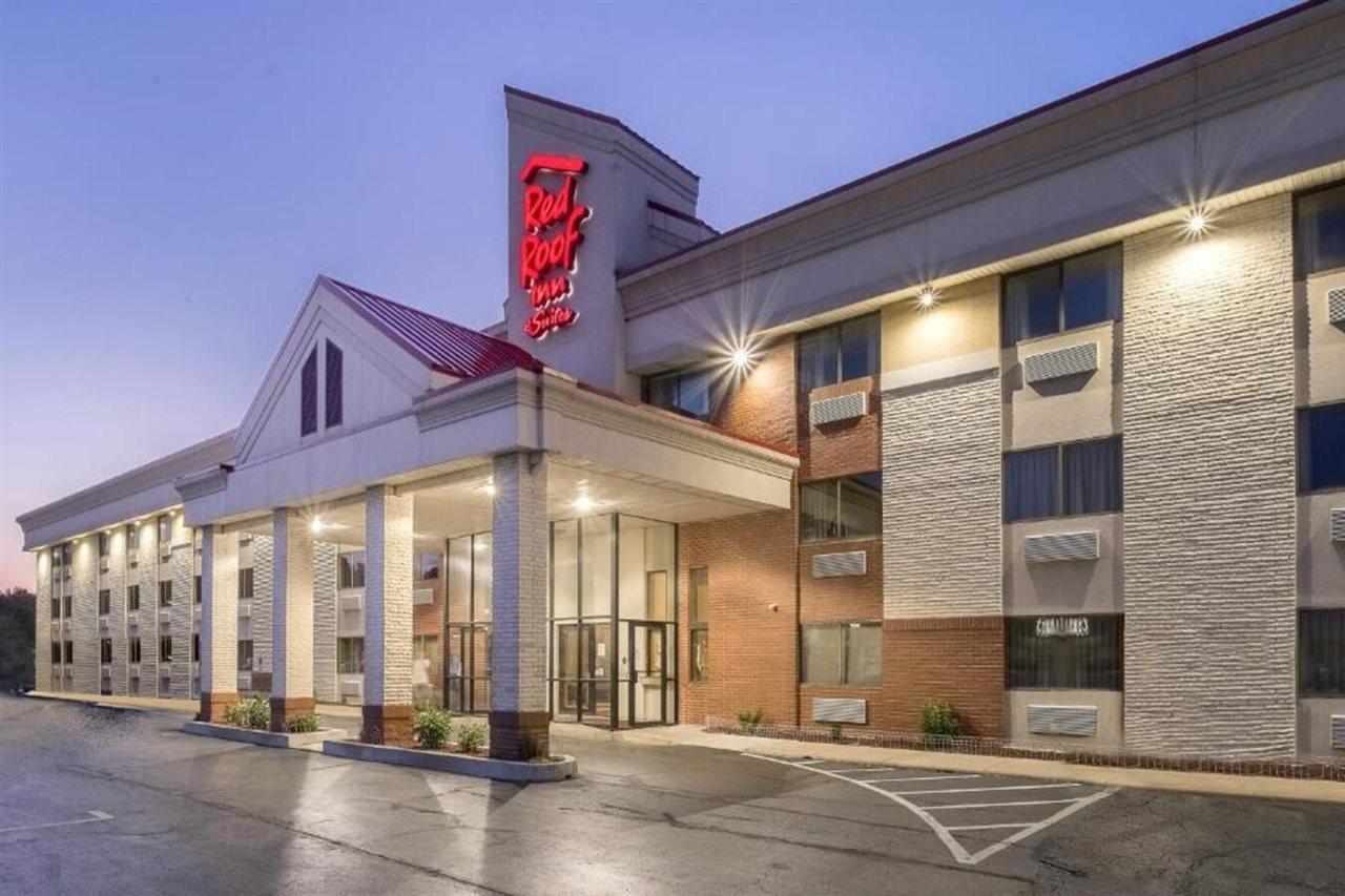 Red Roof Inn & Suites Cleveland - Elyria Εξωτερικό φωτογραφία