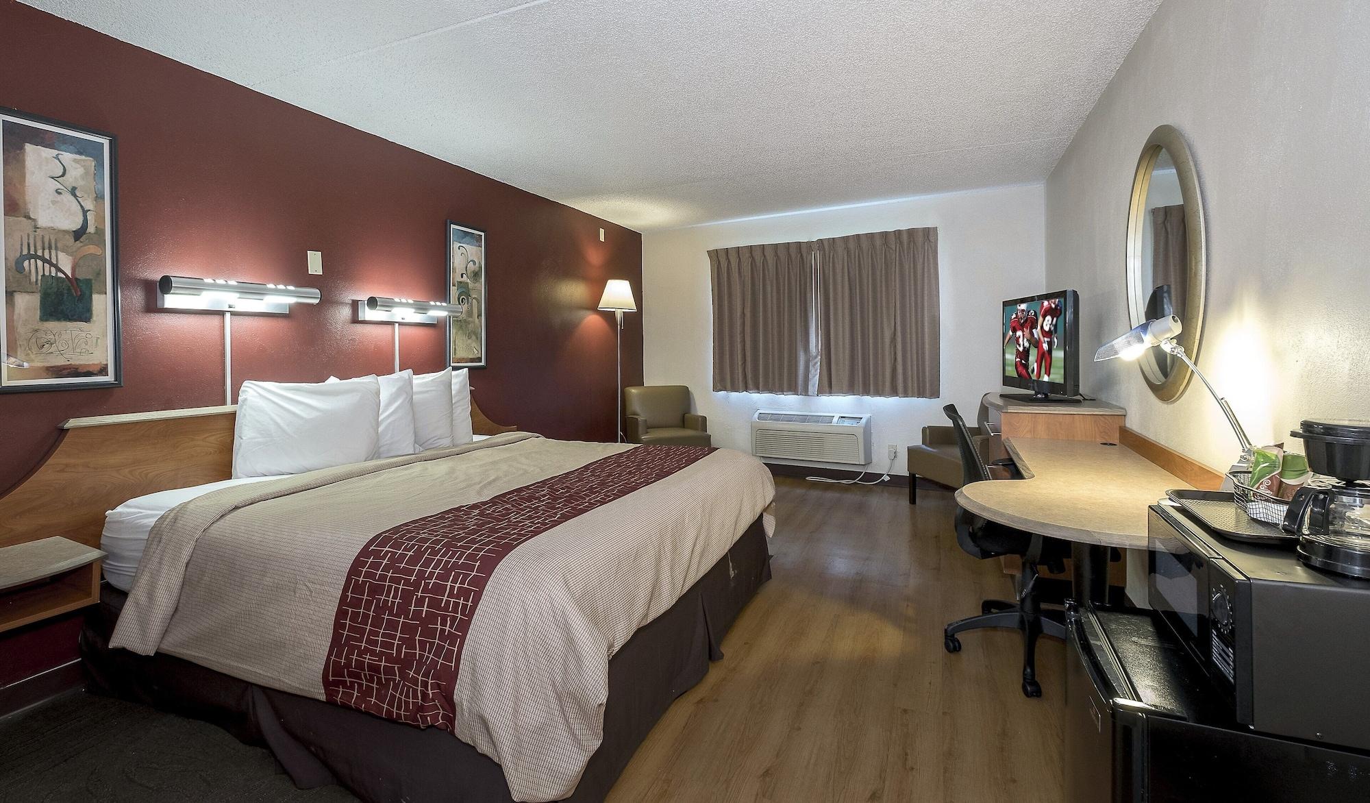 Red Roof Inn & Suites Cleveland - Elyria Εξωτερικό φωτογραφία