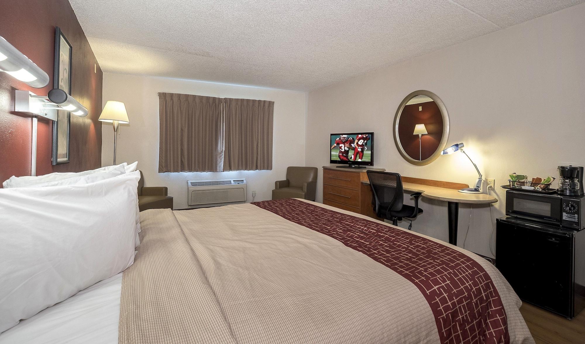 Red Roof Inn & Suites Cleveland - Elyria Εξωτερικό φωτογραφία