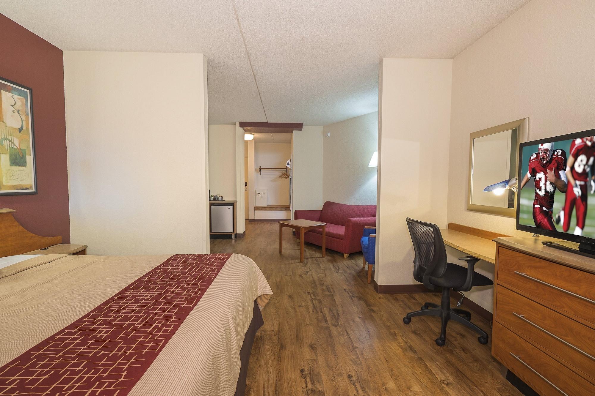 Red Roof Inn & Suites Cleveland - Elyria Εξωτερικό φωτογραφία
