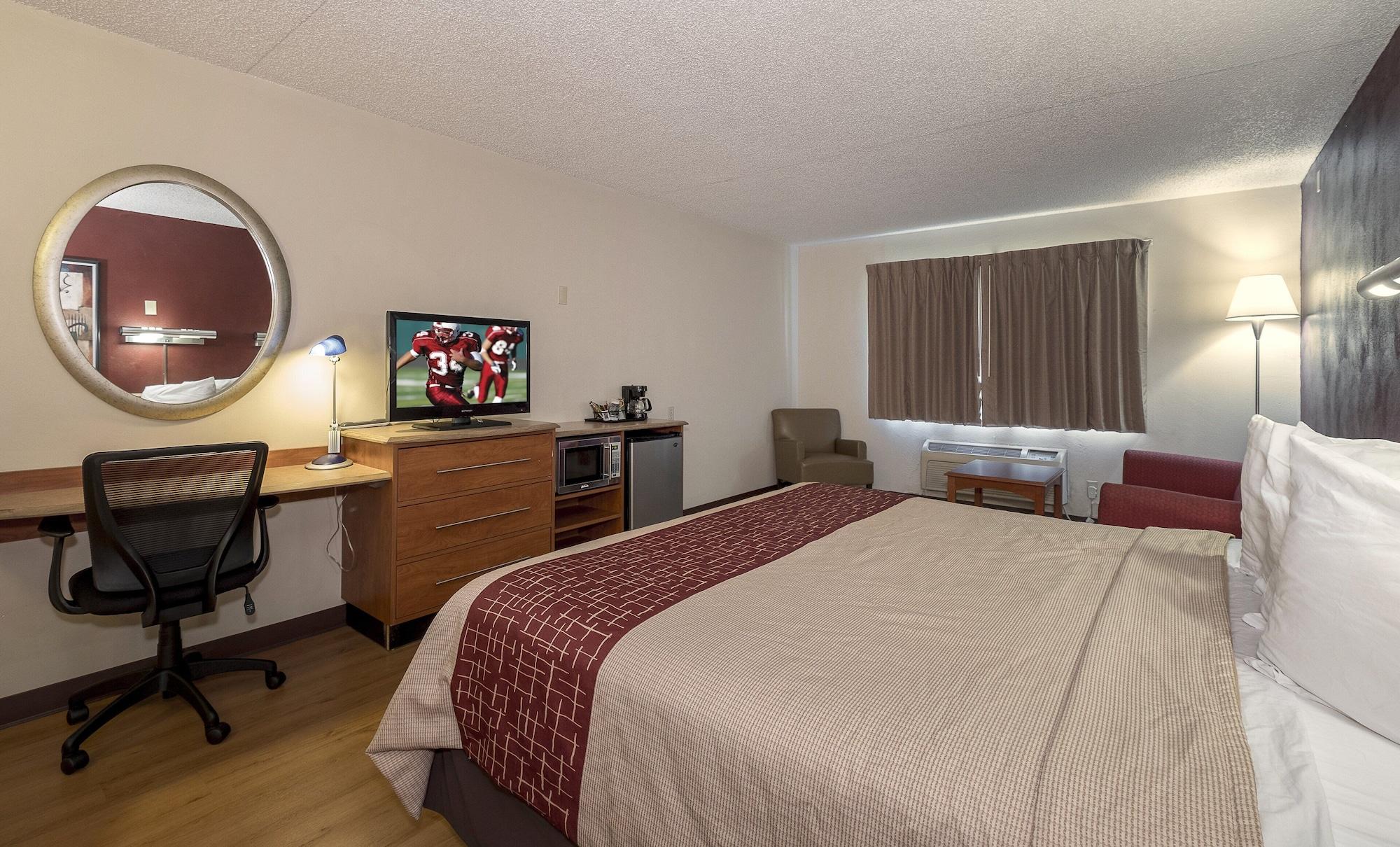 Red Roof Inn & Suites Cleveland - Elyria Εξωτερικό φωτογραφία