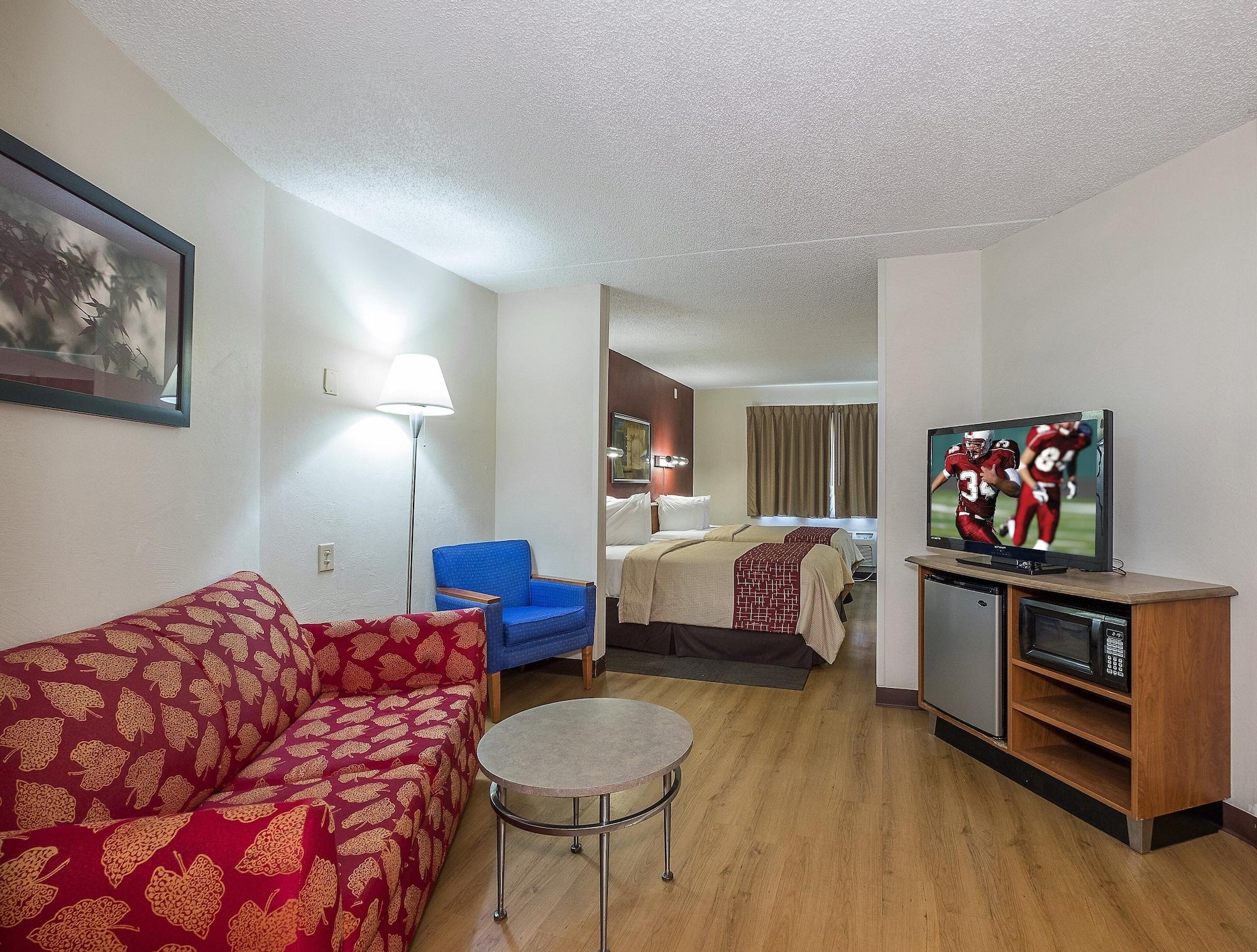 Red Roof Inn & Suites Cleveland - Elyria Εξωτερικό φωτογραφία