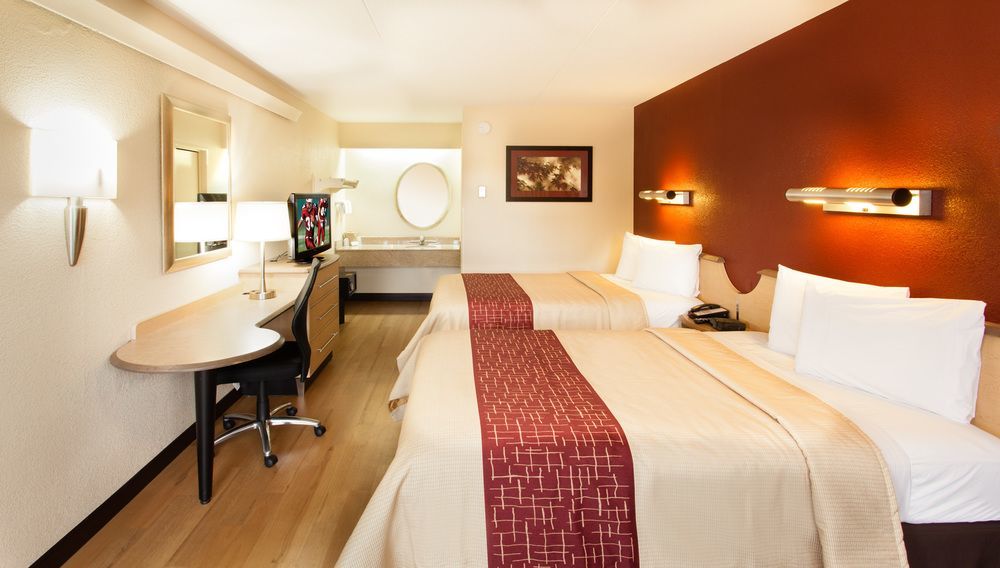 Red Roof Inn & Suites Cleveland - Elyria Εξωτερικό φωτογραφία