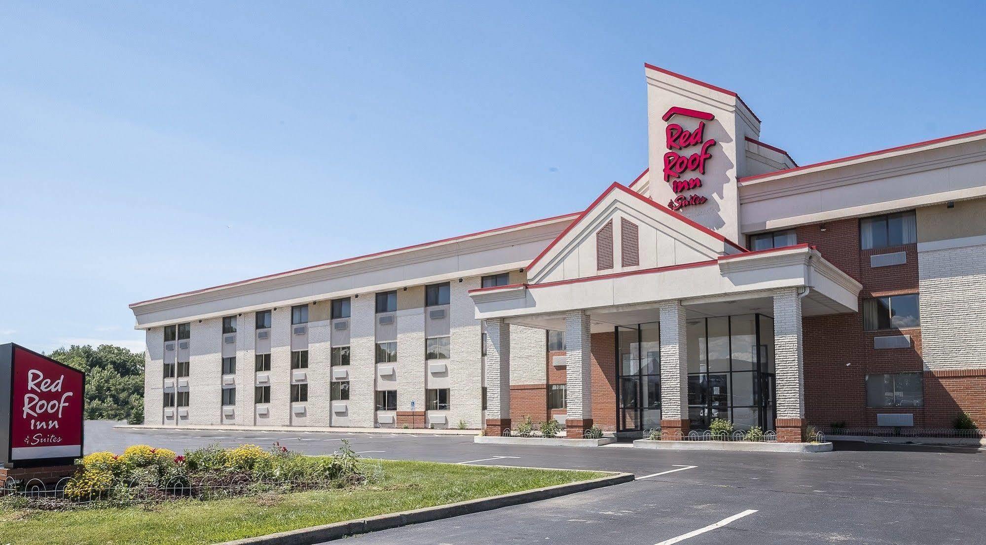 Red Roof Inn & Suites Cleveland - Elyria Εξωτερικό φωτογραφία